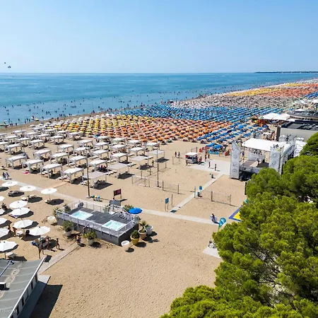 Eliana アパート *